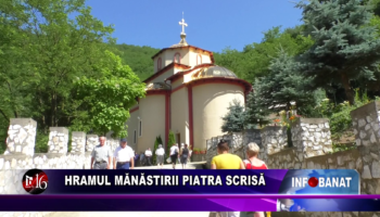 Hram la Mănăstirea Piatra Scrisă