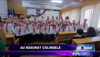 Au răsunat colindele